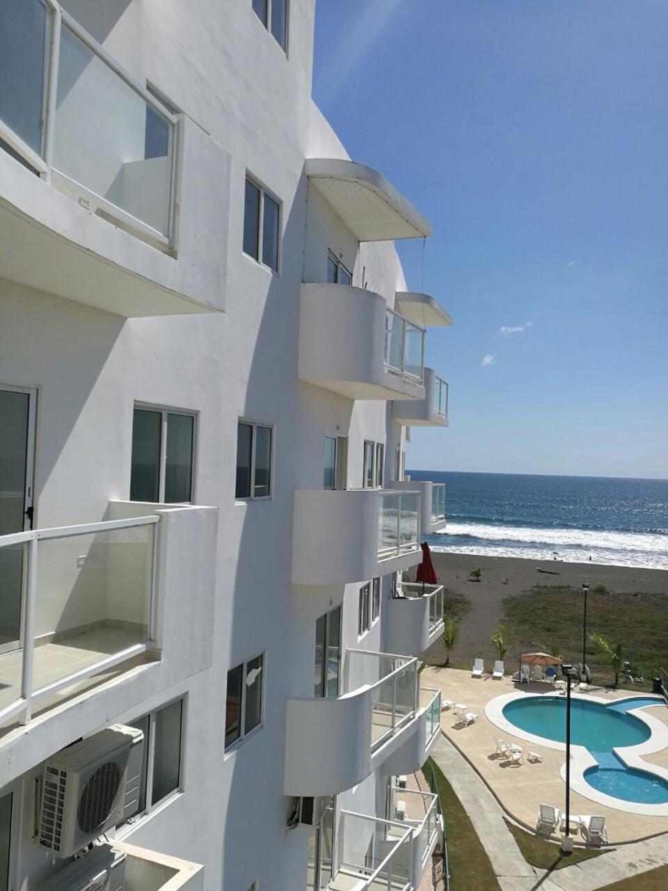 Playa La Barqueta , Las Olas Tower Front Давид Екстериор снимка